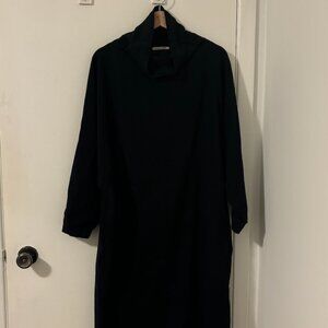 Black Crane - Turtle Neck sweater dress - Size L